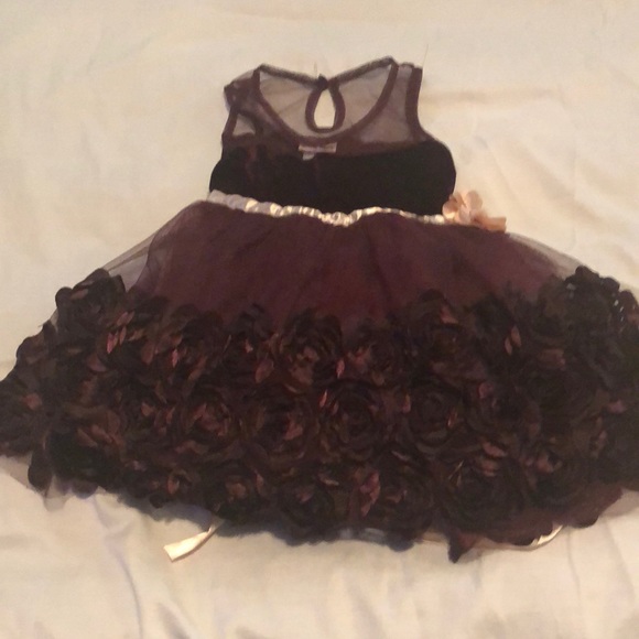Little Lass Other - Little Lass Little girls size 5 formal dress very good pre owned condition